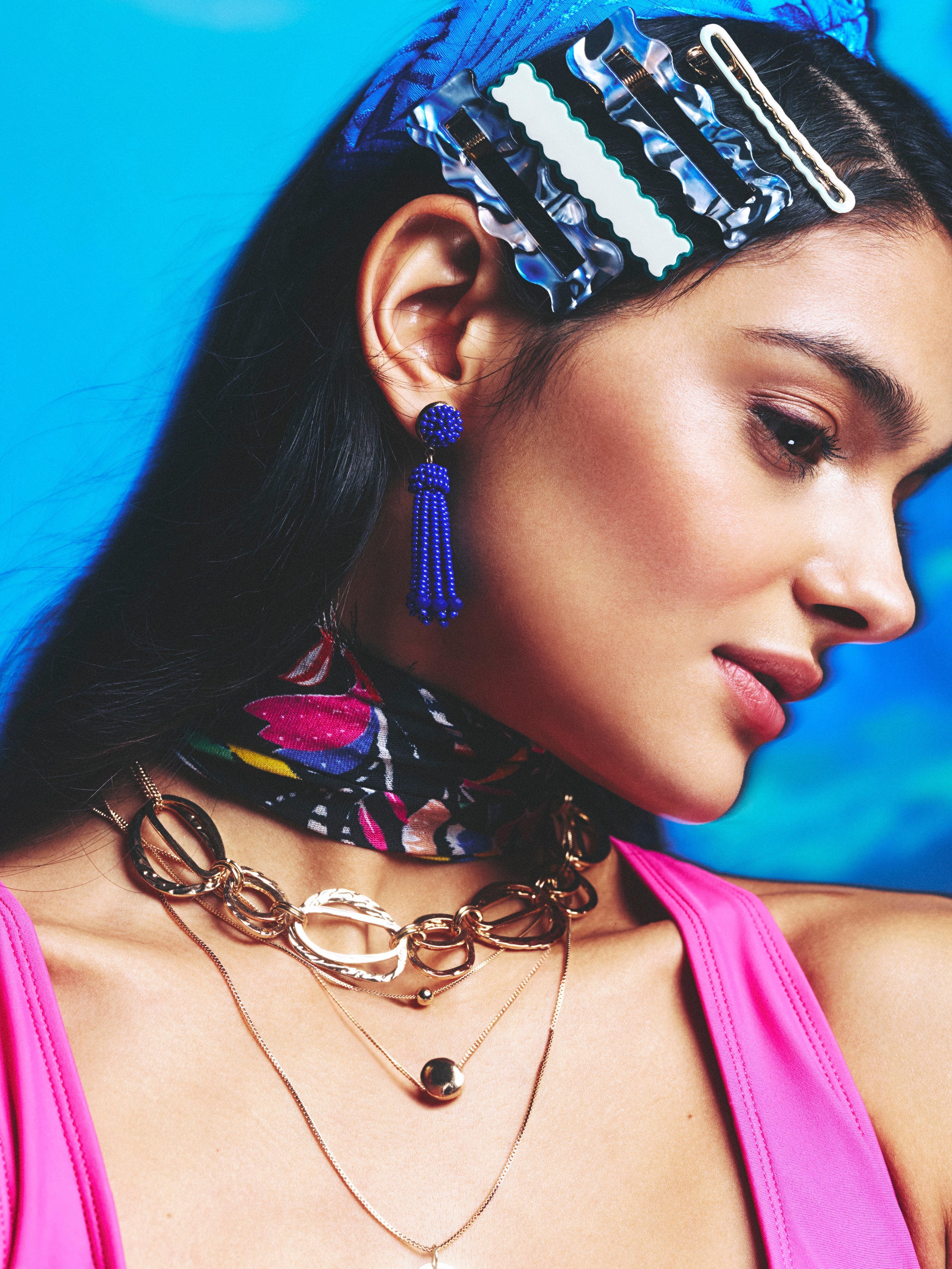 ENHANCE YOUR HAIRSTYLE: 8 MUST-HAVE HAIR ACCESSORIES FOR WOMEN