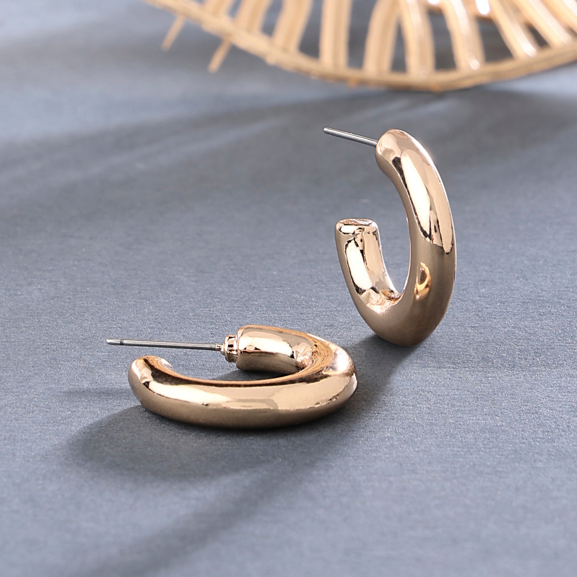 Accessorize London Women's gold Willow Small Thick Hoop Earring