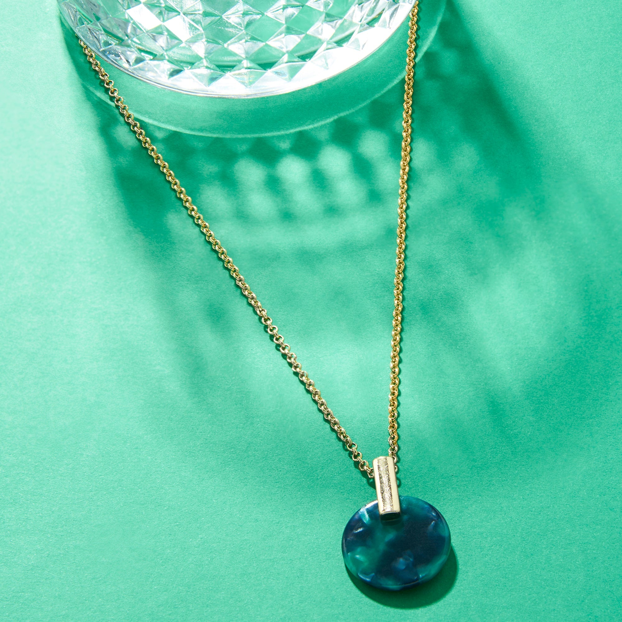 Accessorize London Women's Green Willow Resin Disc Short Pendant Necklace