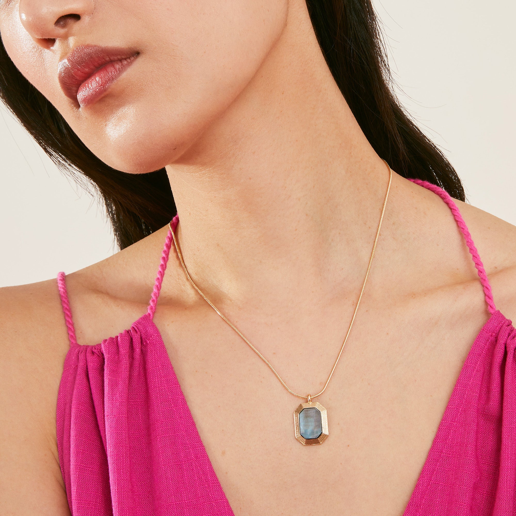 Accessorize London Women's Grey Pearlised Bevelled Edge Pendant