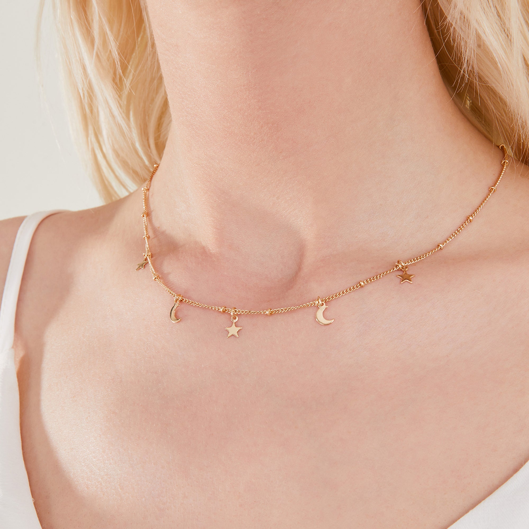 Gold on sale star choker