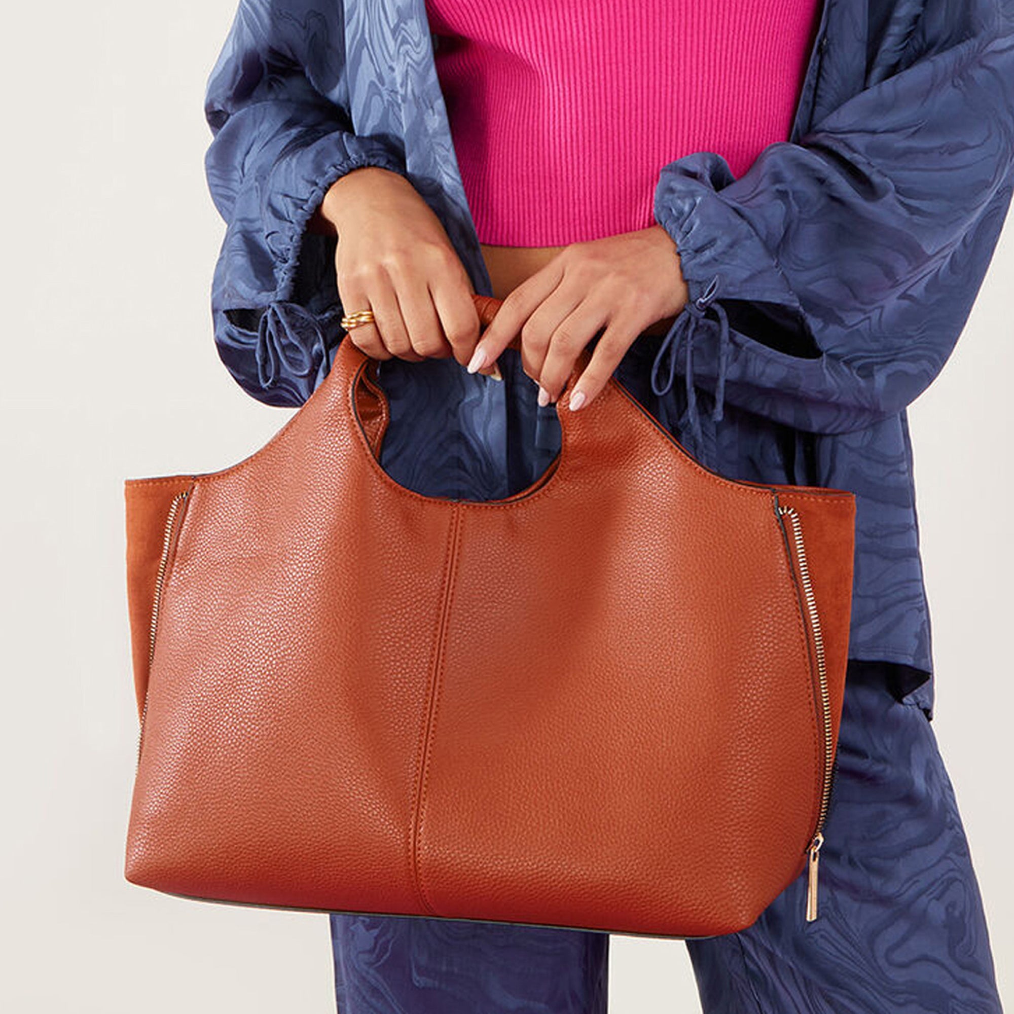 Rust Wrap Handle Handheld Bag