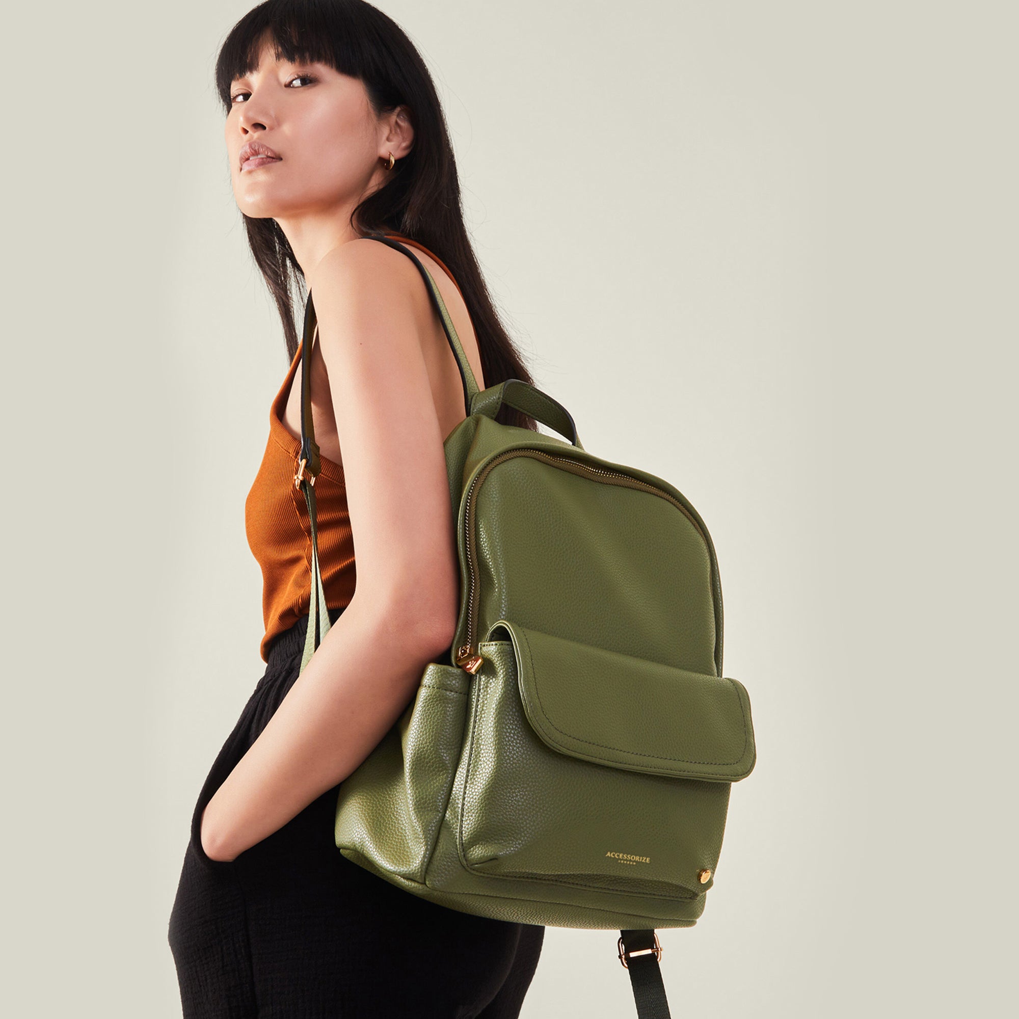 TOP 5 BACKPACKS FOR WOMEN THAT COMBINE STYLE AND FUNCTIONALITY