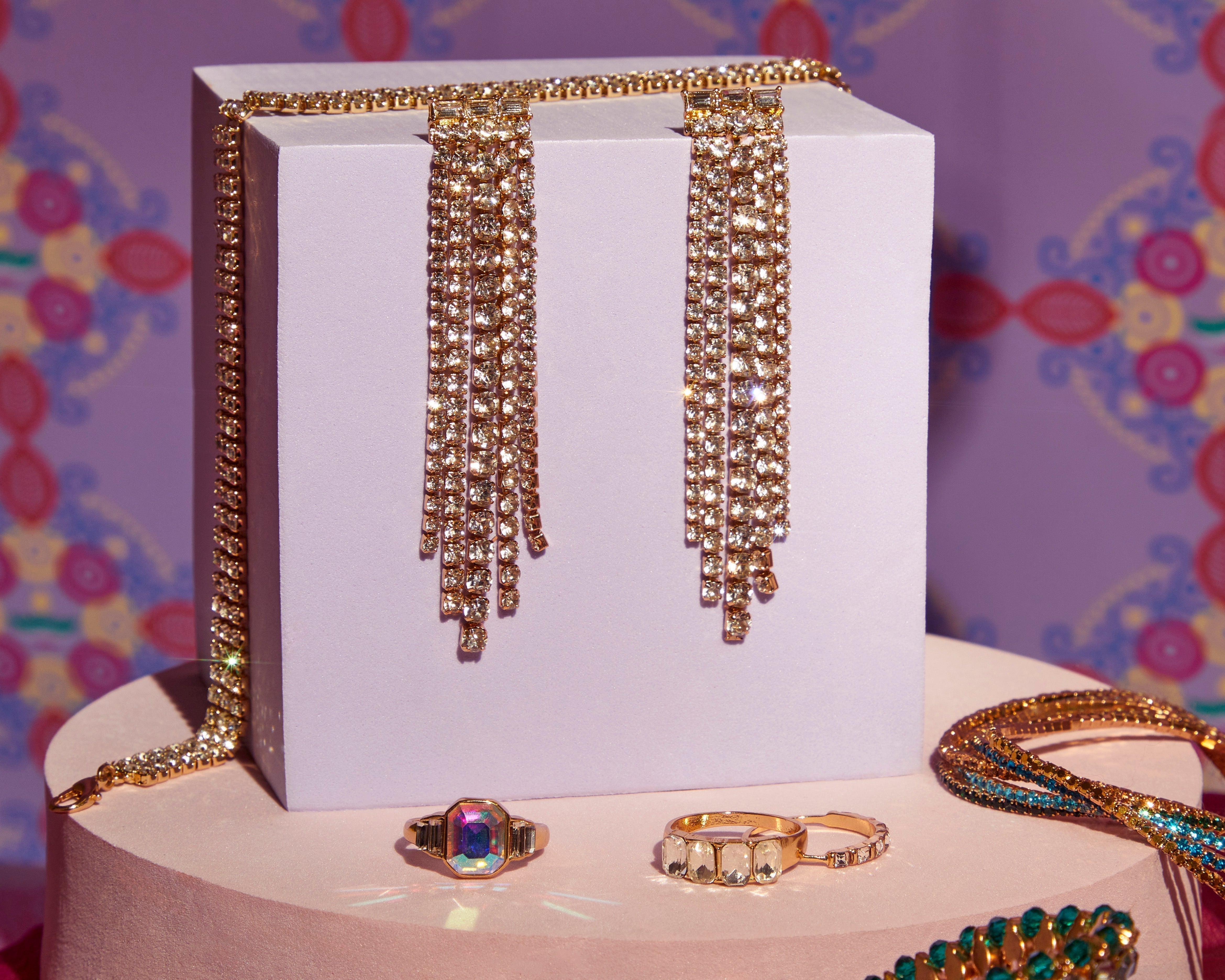 How To Match Jewellery With Your Outfits Accessorize India how-to-match-jewellery-with-your-outfits-accessorize-india