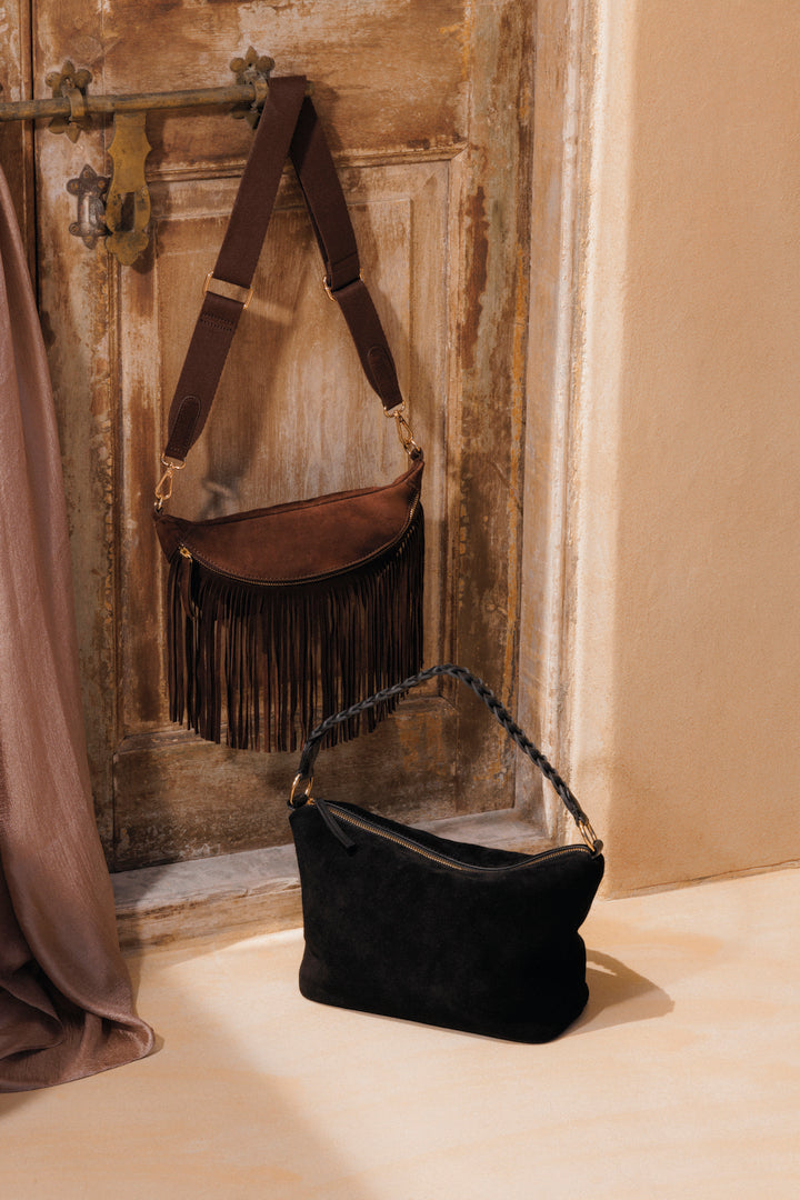 THE BEST CROSSBODY BAG TO TAKE WITH YOU EVERYWHERE YOU GO