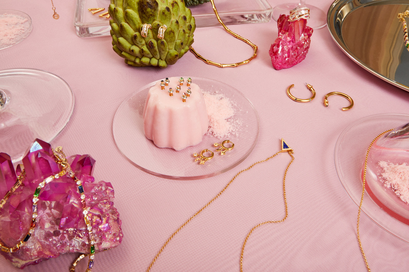 7 TYPES OF JEWELLERY EVERY WOMAN SHOULD HAVE