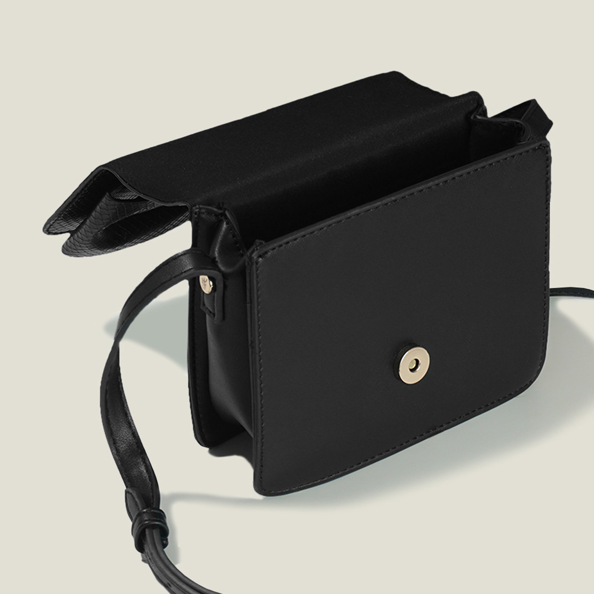 Buy Black Bow Square Sling Bag Online - Accessorize India