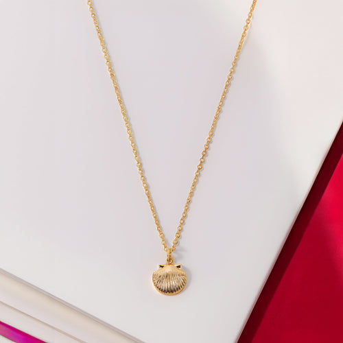 Gold  Shell Pendant Necklace