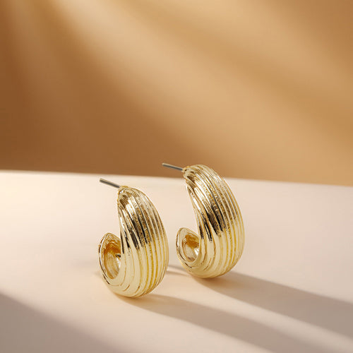 Gold Chunky Ribbed Hoop Earrings