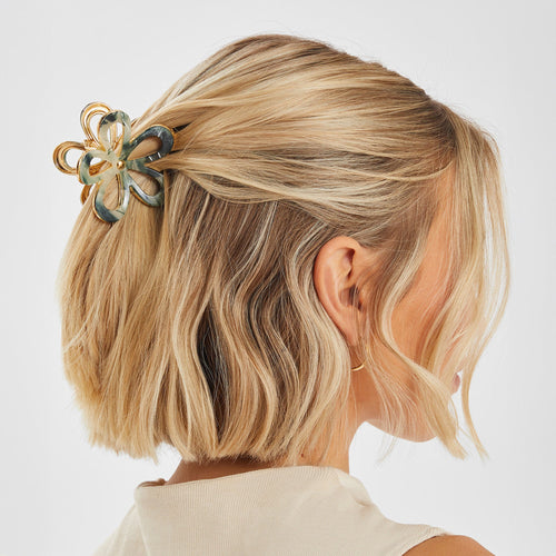 Green Resin Flower Claw Clip