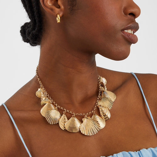 Shell Charm Necklace Gold