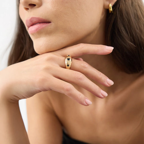Chunky Star Stone Ring Gold