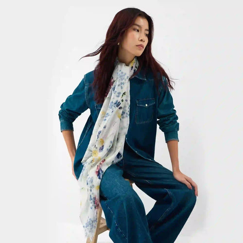 Lightweight Gardenia Print Scarf