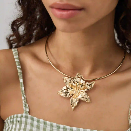 Statement Flower Collar Necklace