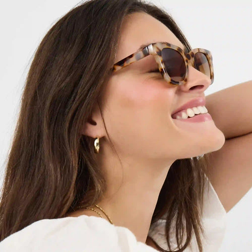Milky Tort Wayfarer Sunglasses