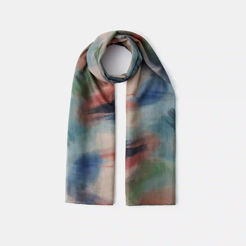 Lightweight Blurred Print Scarf