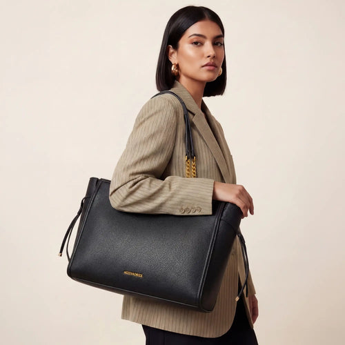 Black Ravia Shoulder Bag