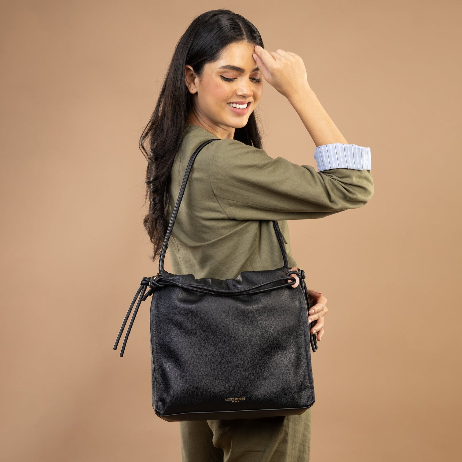 Arqué Zip-Up Large Shoulder Bag main image 1