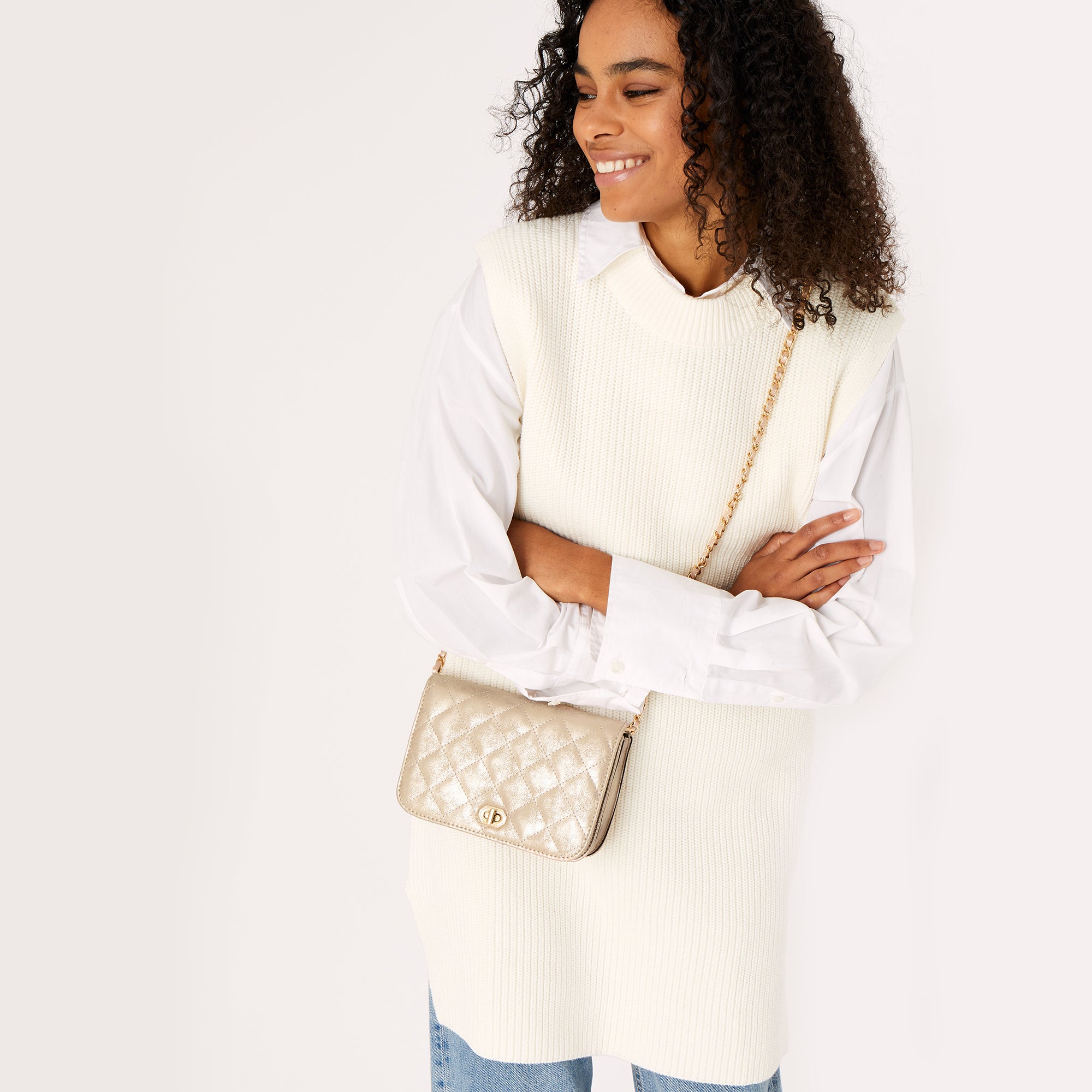 Chanel White Tote Bags - Tote Bags | White chanel bag, Chanel shoulder bag,  Chanel bag