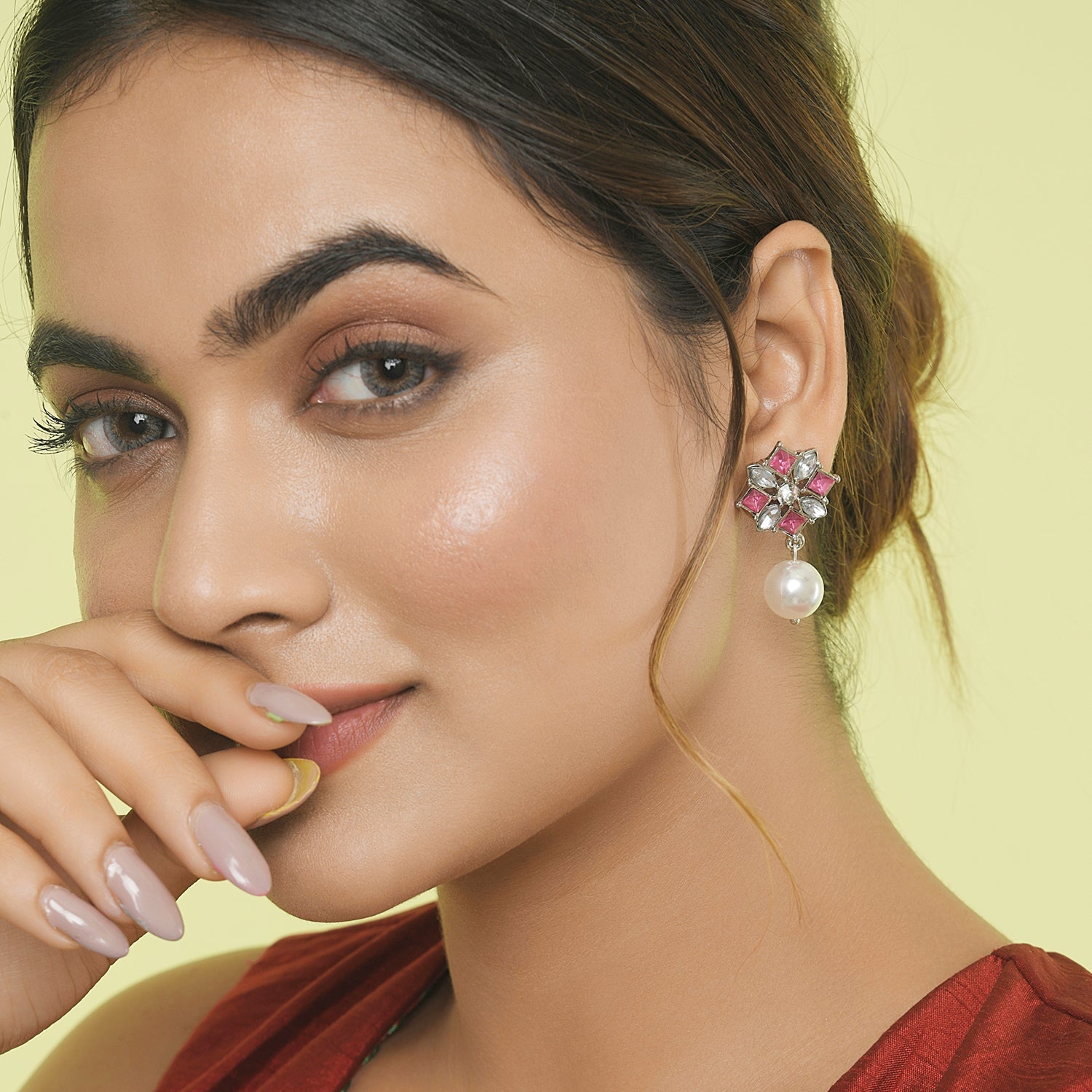 Accessorize London Women's Pink Pearl Short Drop Earring