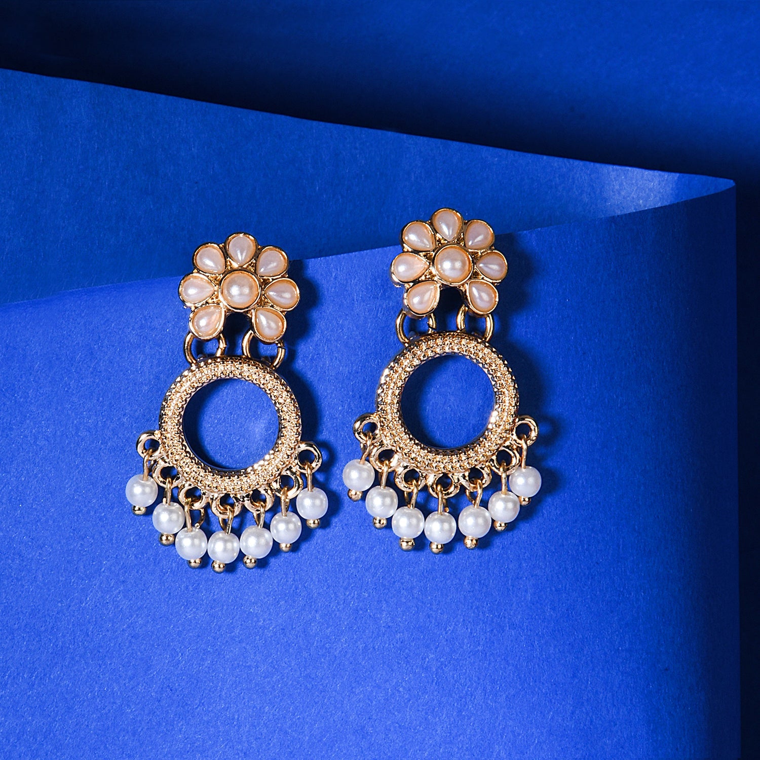 Accessorize London Women's Gold & Pearl Temple Earring