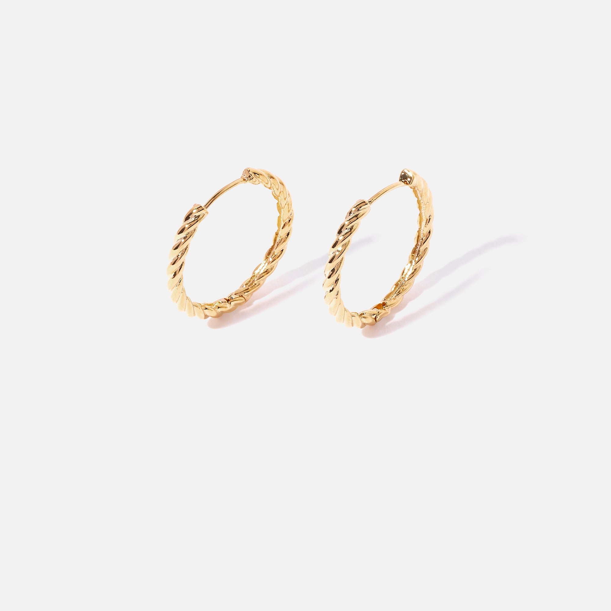 Glamorous hammered brass gold disc dangles | 1970s disco earrings