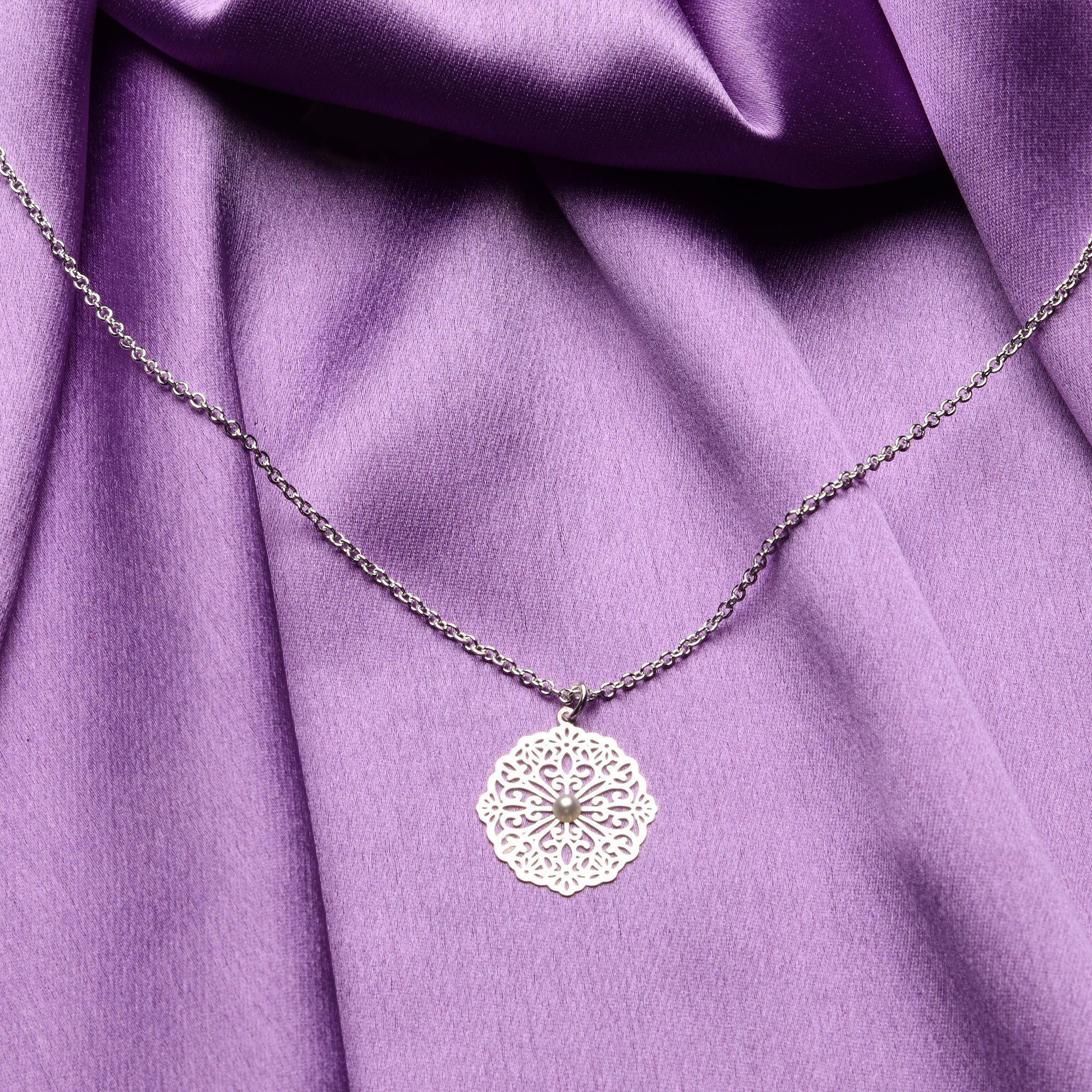 Accessorize London Women'S Silver Filgree Pearl Pendant Necklace