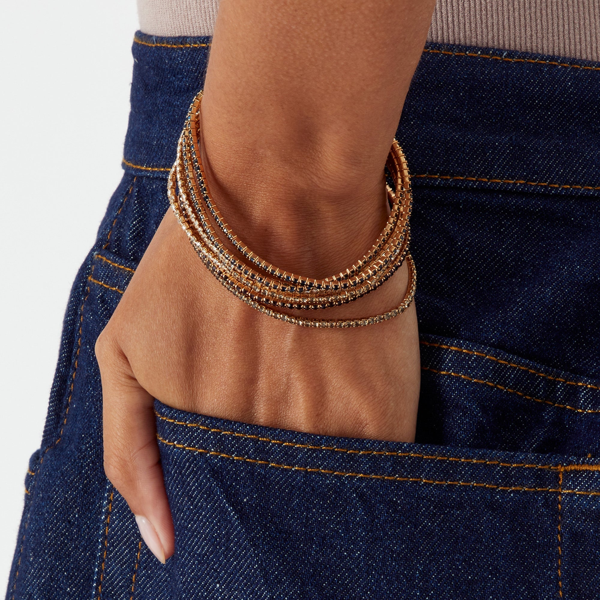 Accessorize London Women's Black 7 Pack Tiny Cupchain Stretch Bracelet