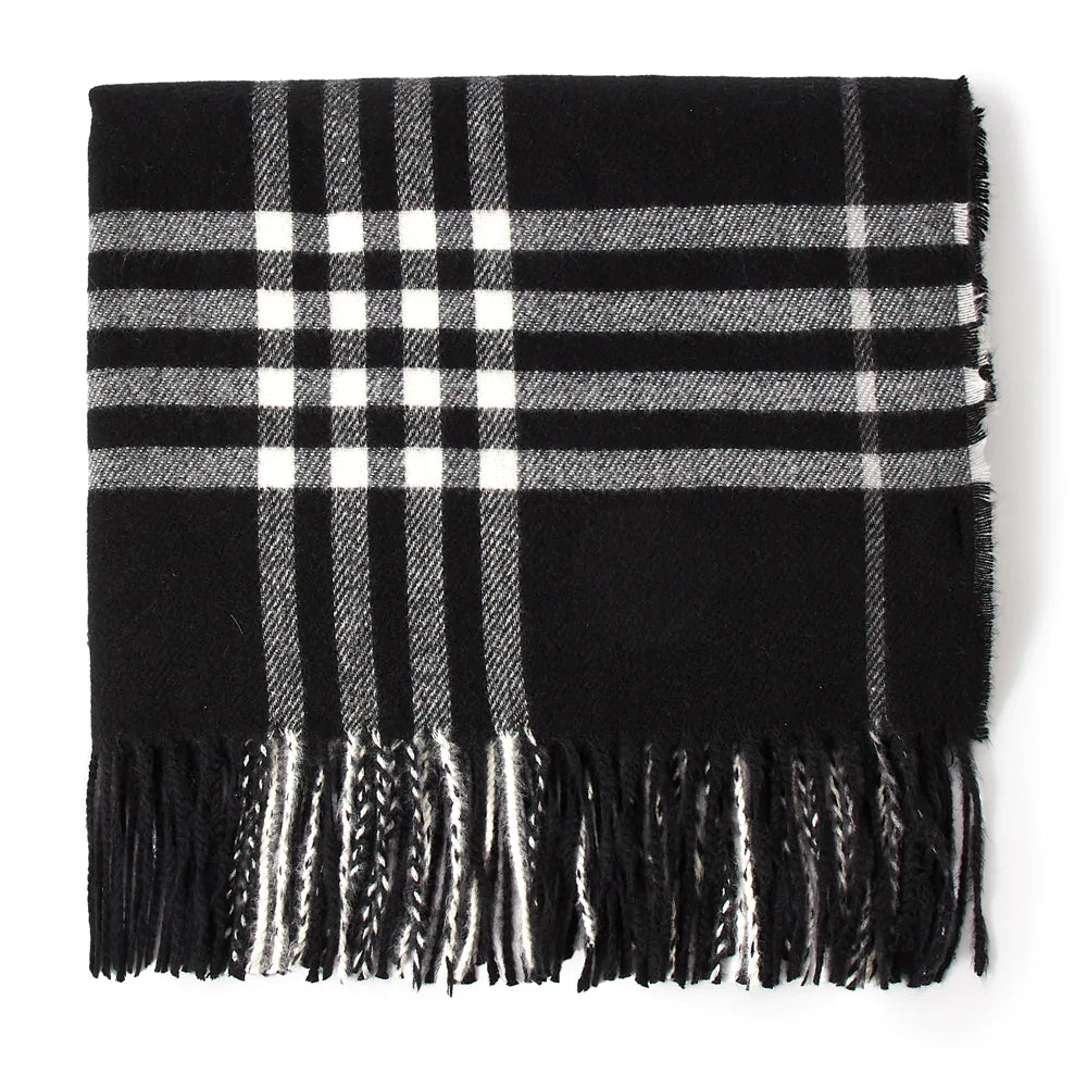 Accessorize London Women's Black & White Manhatten Check Blanket