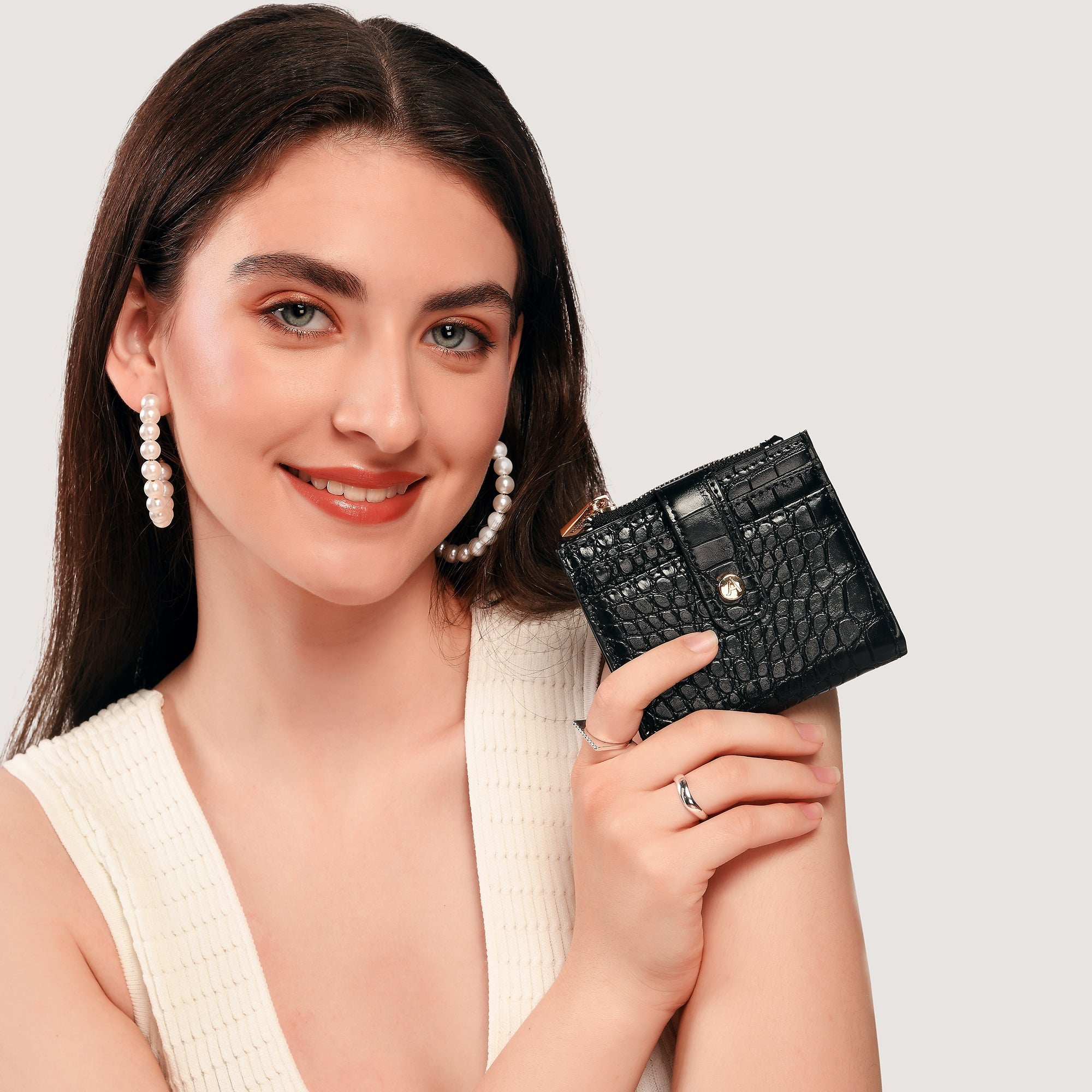 Accessorize London Women's Black Croc Cardholder Zip