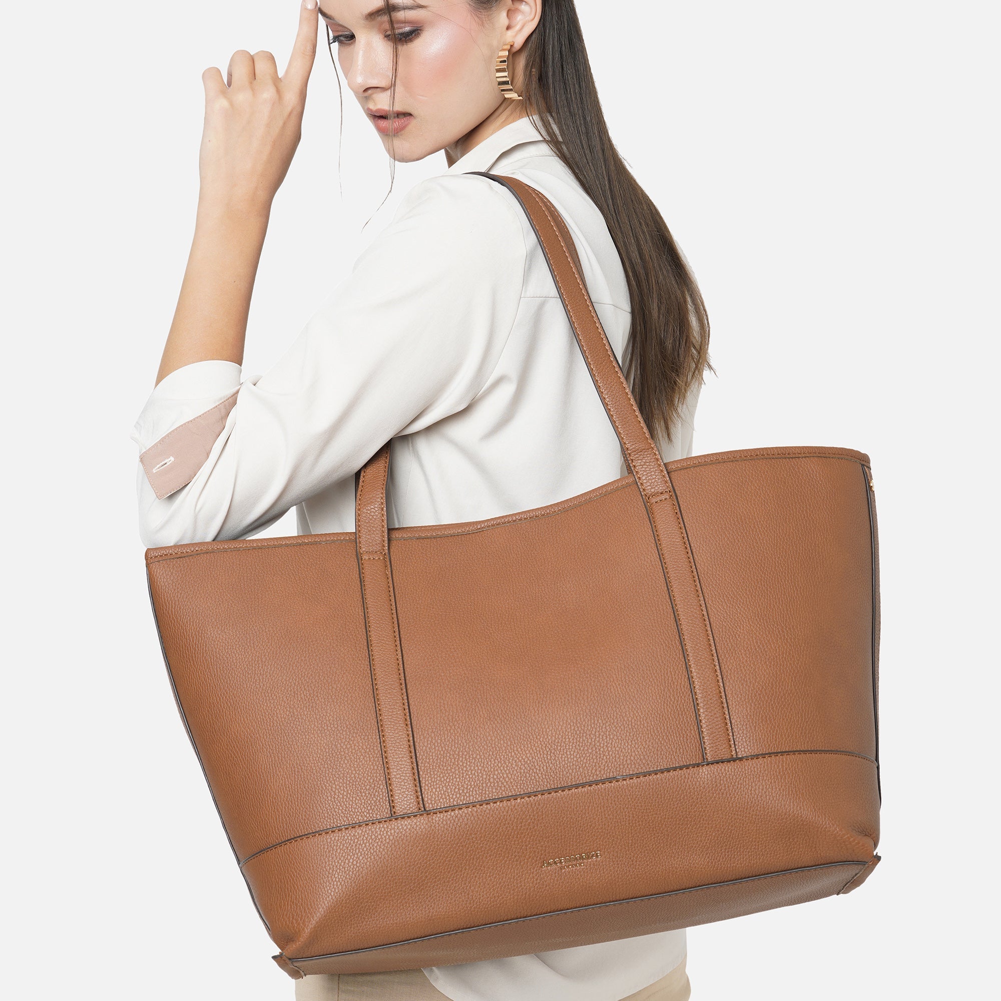 25 Best Work Bags for Women 2024 - Everyday Totes for Commuting