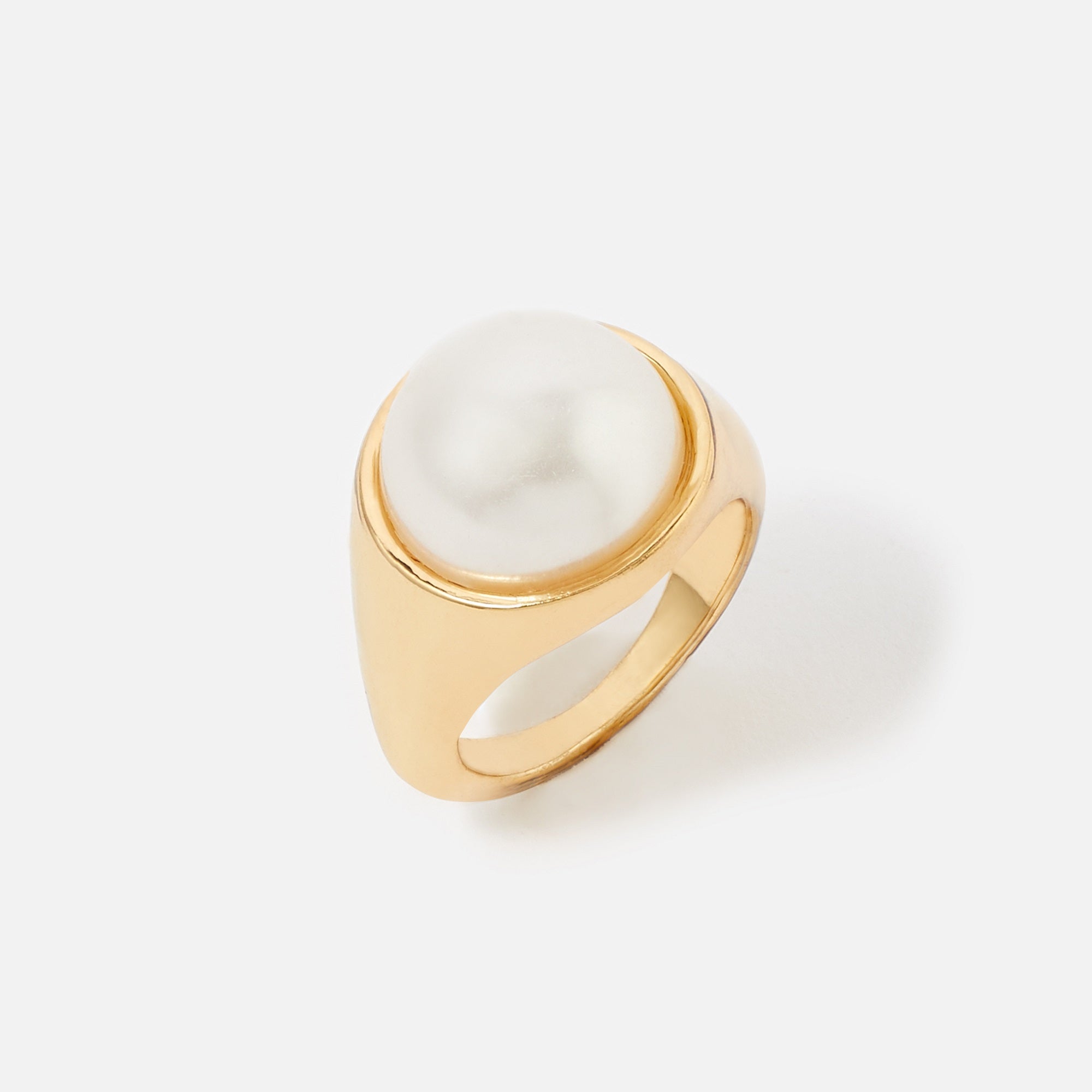 Accessorize London Women's Reconnected Pearl Chubby Ring Medium