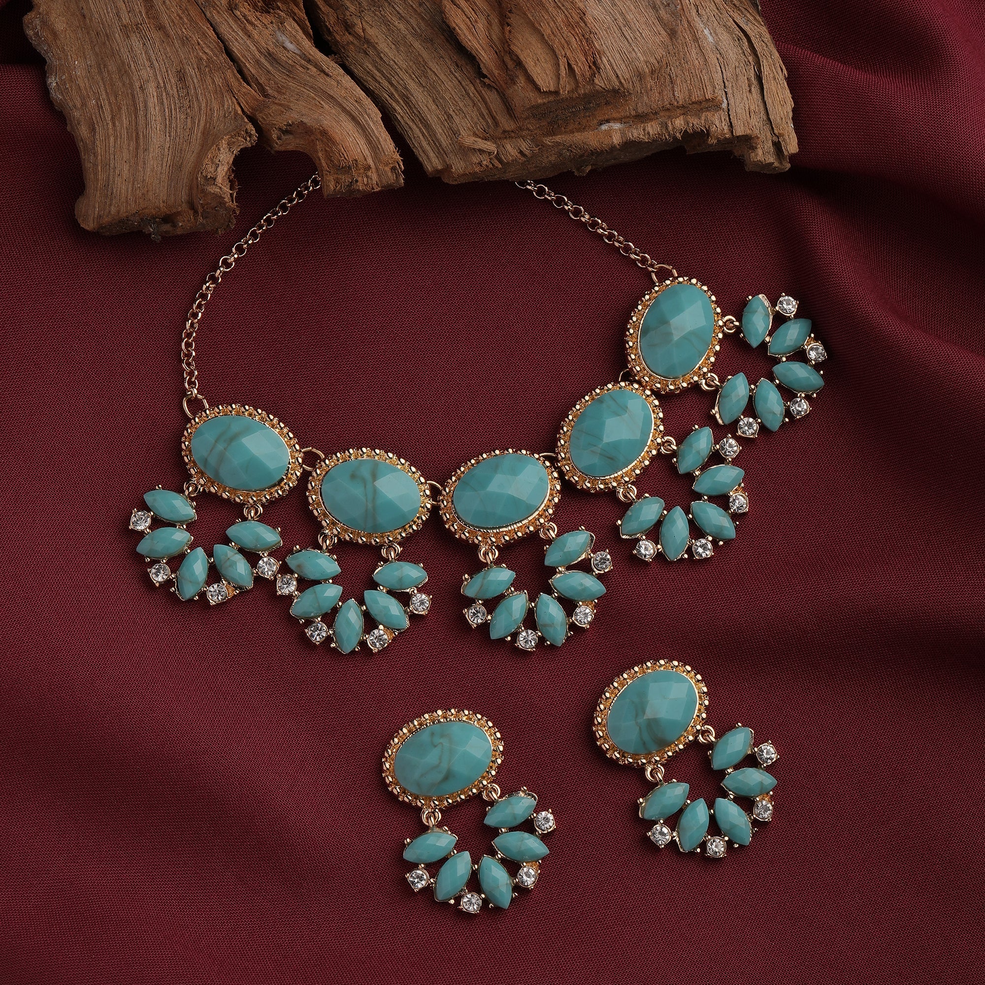 Accessorize London Turquoise Necklace Set