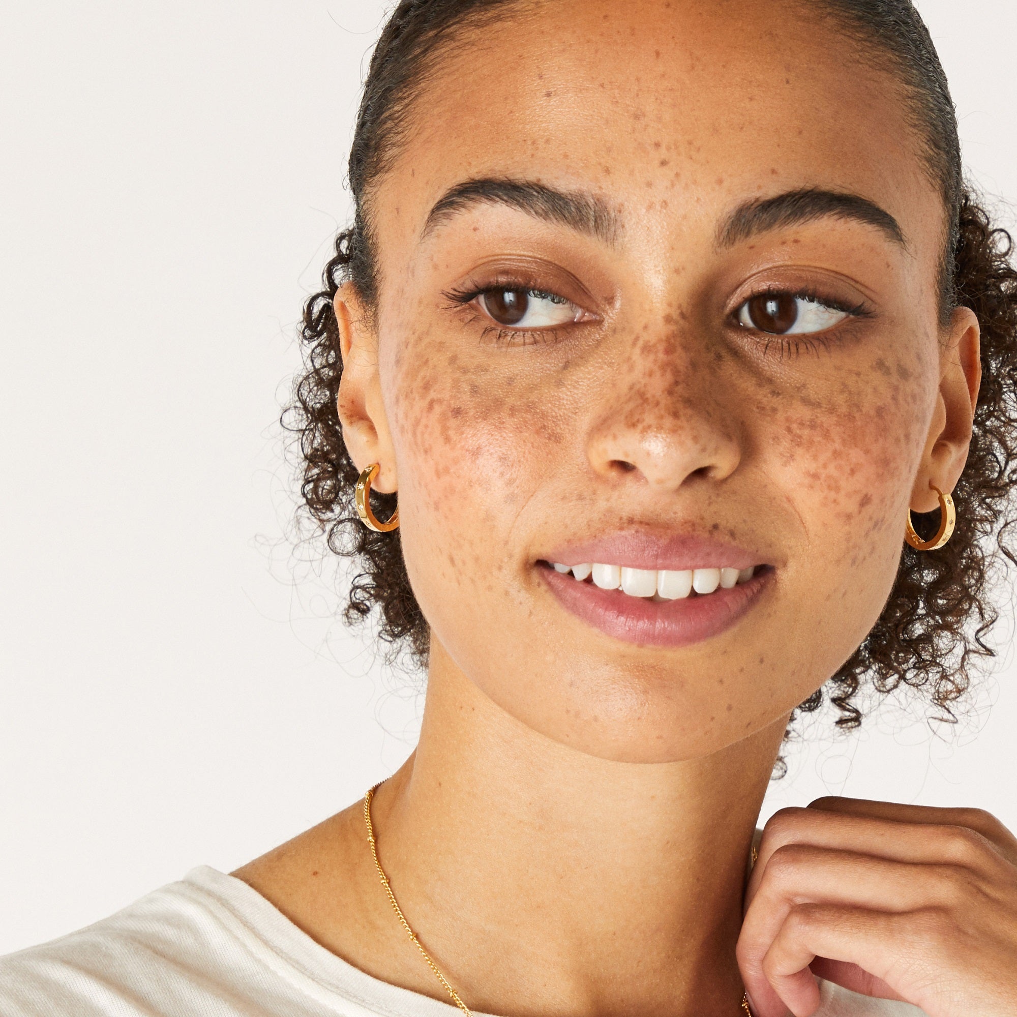 Accessorize London Women's Z Gold Sparkle Star Chunky Hoop Earrings
