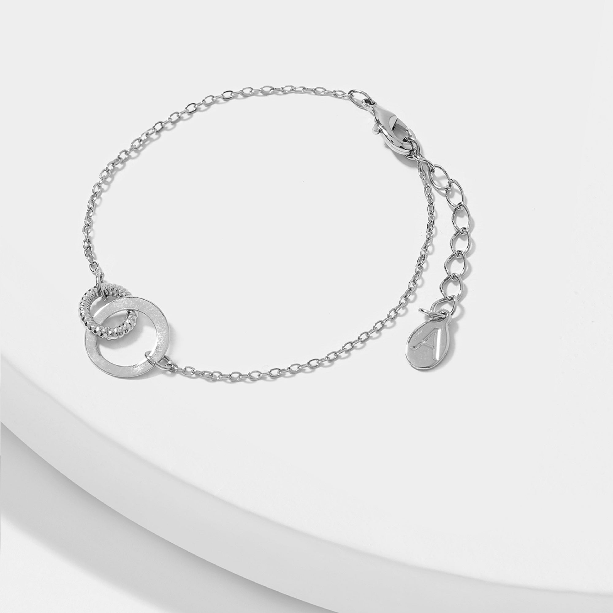 Accessorize London Women's Textured Circle Link Clasp Bracelet